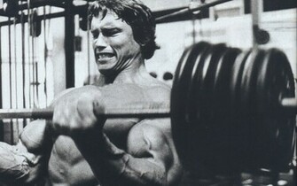 Arnold Schwarzenegger HD Wallpaper