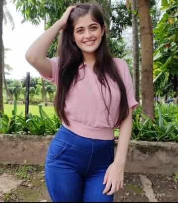 Urvi Singh HD Wallpaper Desktop Background Android