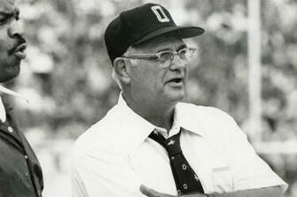 Urban Meyer Tells The Horrifying Legend Of Woody Hayes Turtle