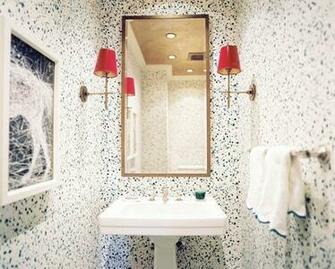 Lilly Bunn Weekes Bathrooms