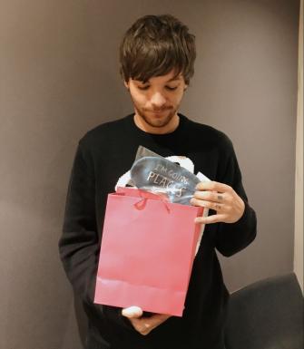 Amy Tgt On Louis In One Direction Tomlinson