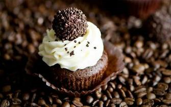 Chocolate Cake HD Wallpaper