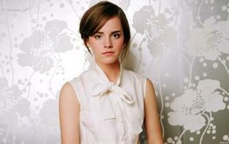 Emma Watson Widescreen Wallpaper HD