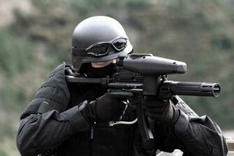 Swat Team Police Crime Emergency Weapon Gun Wallpaper Background