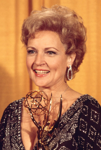 Captivating Betty White Smiling Wallpaper