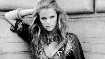 Hotest Brooklyn Decker Sexy HD Wallpaper All