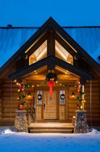 Christmas Log Cabin Wallpaper A In The Center Of