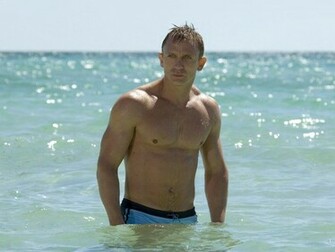 Daniel Craig Bond Wallpaper