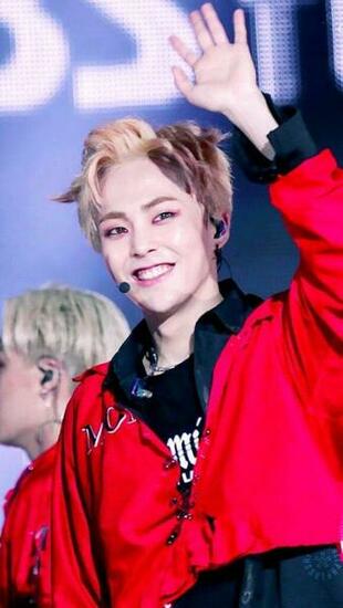 Xiumin Wallpaper Lockscreen Exo Amino