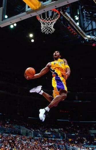 Kobe Bryant Dunk The Art Mad Wallpaper