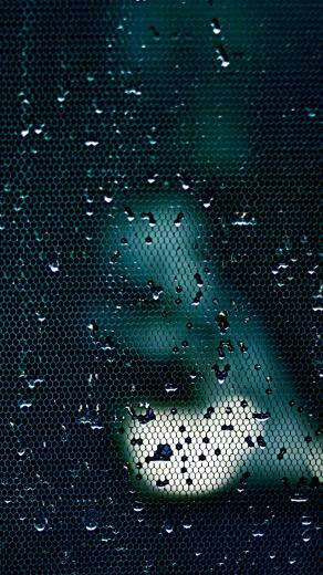 iPhone Retina Display HD Wallpaper