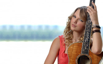 Taylor Swift Ed Sheeran Logic Shine At Jingle Ball Concert The