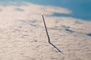 Tilt Shifted Space Shuttle R Wallpaper