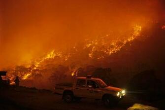 In Pictures Fighting The Canberra Firestorm