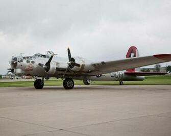 B17 Flying Fortress Aluminum Overcast Wallpaper HD