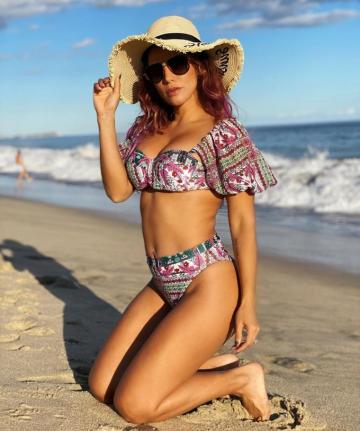 Andrea Espada Hot Photos The Colombian R S Sultry Avatar