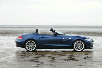 New Set Of Bmw Z4 E89 Wallpaper In Deep Sea Blue