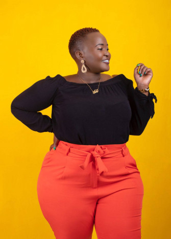 Top Fat Black Woman Wallpaper Full HD 4k To Use