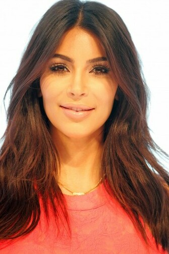 Kim Kardashian Wallpaper iPhone