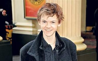 Thomas Sangster Photo HD Wallpaper