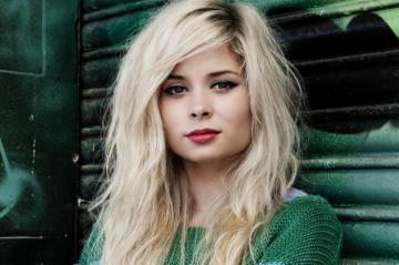 Nina Nesbitt Women Singer Blonde Long Hair Scottish Outdoors