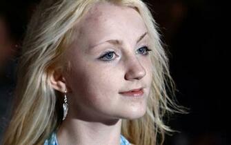 Evanna Lynch Photo Wallpaper