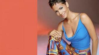 Cine Wallpaper Halle Berry Hot HD
