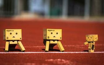 Amazon Danbo At The Start Line Wallpaper