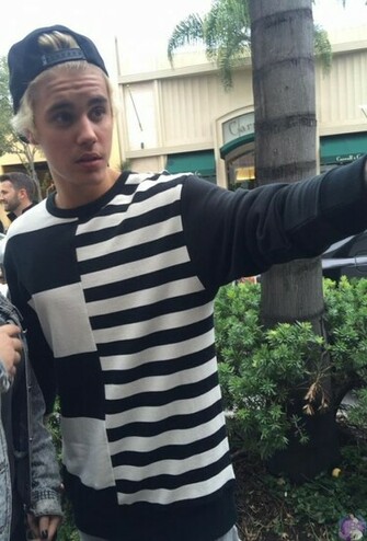 Categories Justin Bieber Leave A Comment Tagged La News