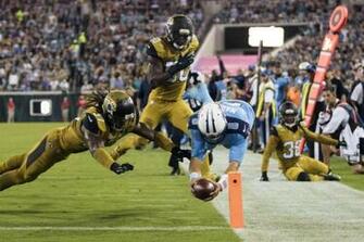 Jacksonville Fl Usa Tennessee Titans Quarterback Marcus Mariota