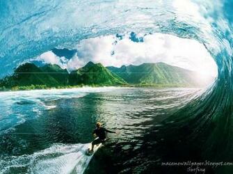 Surfing Wallpaper Maceme