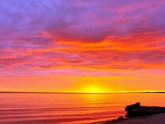 Sunrise Beach Wallpaper On This Background Website