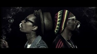 Wiz Khalifa And Snoop Dogg Smoking Rap Wallpaper