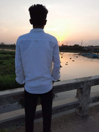 Md Mydul Islam Munna On Normal Boys