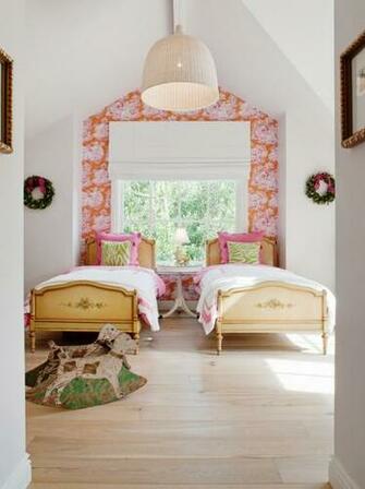 Wallpaper Accent Wall B A S