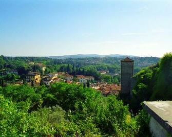 Tuscan Countryside Travel Wallpaper And Stock Photo