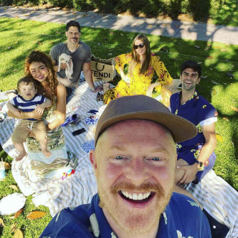 Jesse Tyler Ferguson X Wallpaper