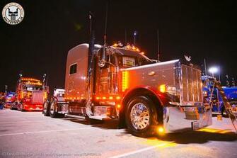 Free Download 1098146 Nite Light Kenworth At Night Pjpg [905x605] For 