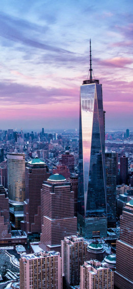 Taking In The Beauty Of New York Skyline With An iPhone X Wallpaper