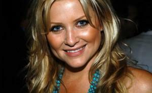 Jessica Capshaw HD Desktop Wallpaper