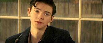 Fashion Miss Clothing Thomas Brodie Sangster Photo