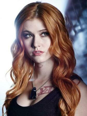 Clary Fray Shadowhunters Tv Show Wallpaper