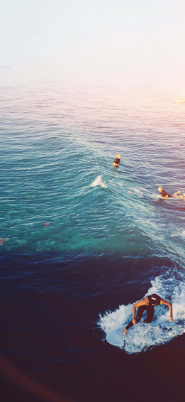 Surfing iPhone Wallpaper