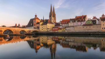 Desktop Wallpaper Germany Regensburg Bridge Reflected