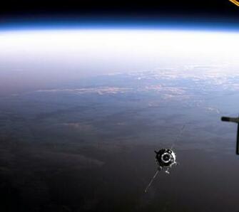 Space Station Shuttle Wallpaper