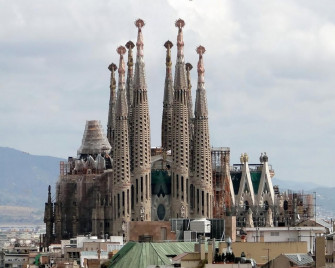 La Sagrada Familia Wallpaper