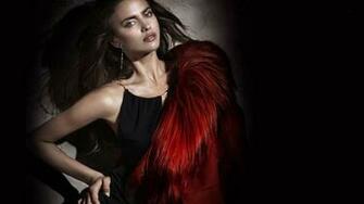 Fashion Girl Wallpaper