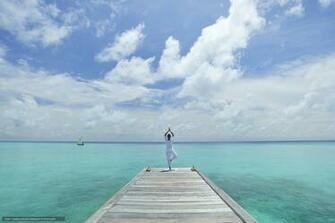 Wallpaper Yoga Maldives Blue Water Desktop