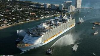Cruise Ship Wallpaper