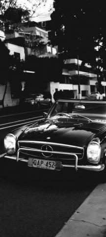 Izabella On Cars iPhone Wallpaper Old Mercedes